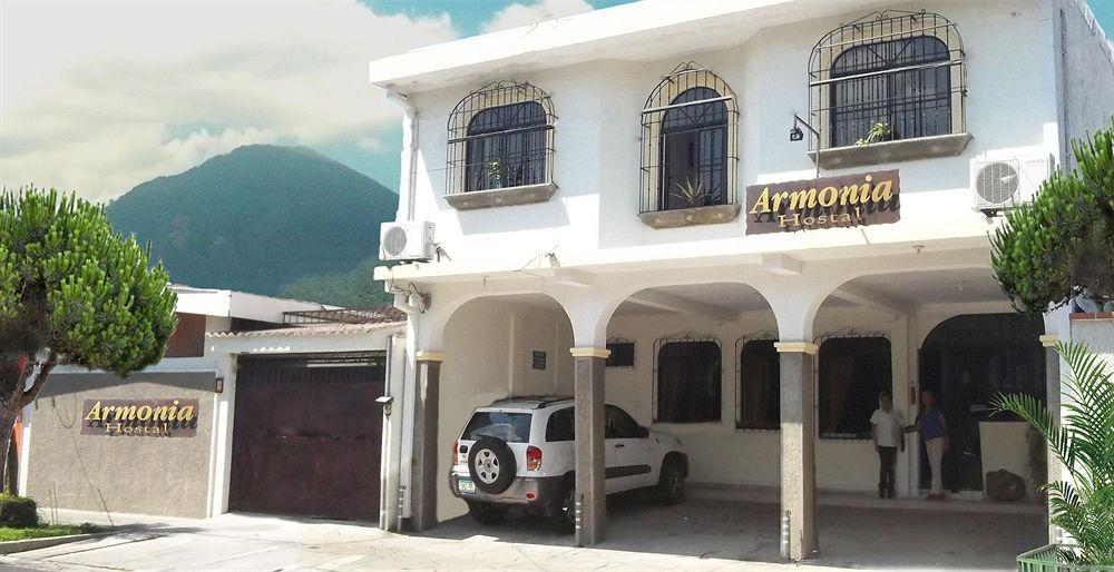 Hotel Armonia Hostal ซานซัลวาดอร์ ภายนอก รูปภาพ